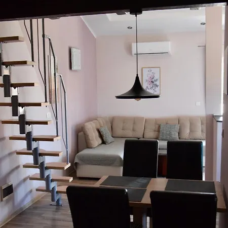 Apartment Vukalovic 2 *